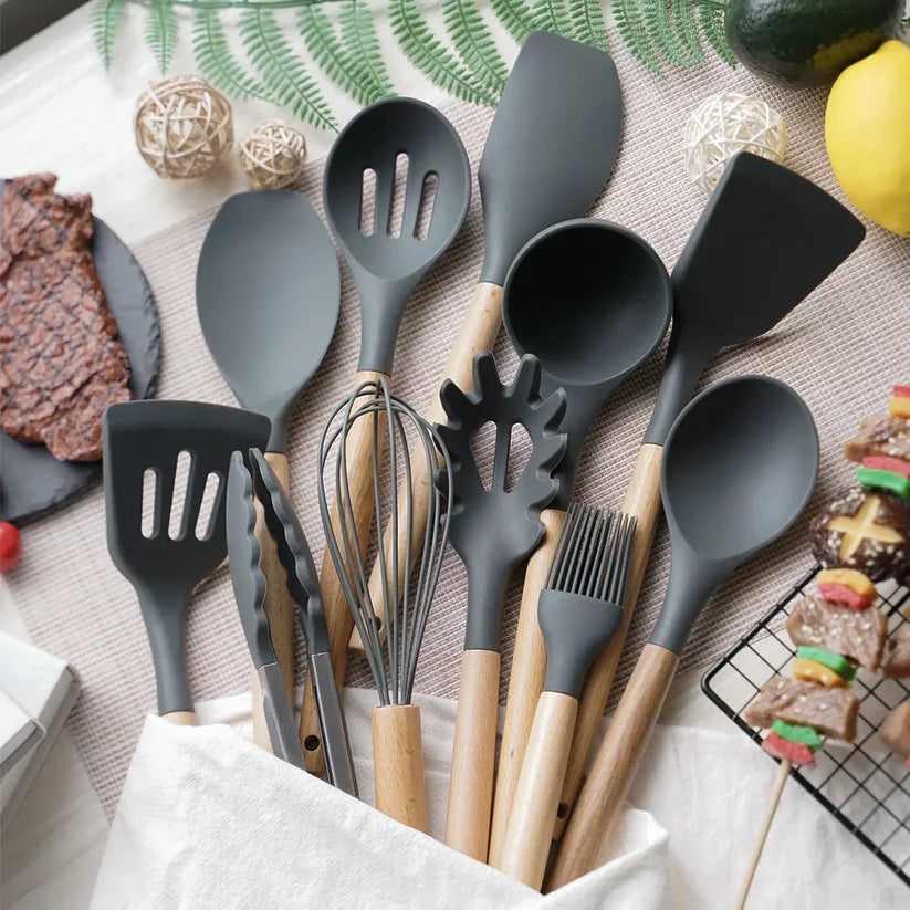 Silikonski kuhinjski set od 12 komada
